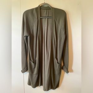 LULULEMON fall sweater 💚